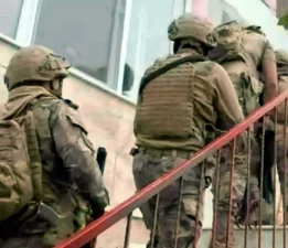 İzmir’de terör operasyonu: 10 gözaltı