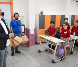 Bornova Belediyesi’nden Öğrencilere Büyük Destek: Beslenme Paketi Tüm Okullara Ulaşıyor